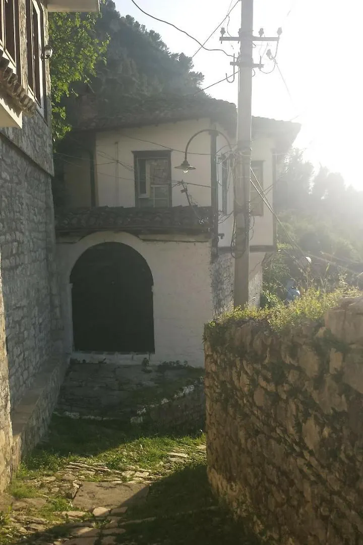 Guest House Taunus Berat Albanien